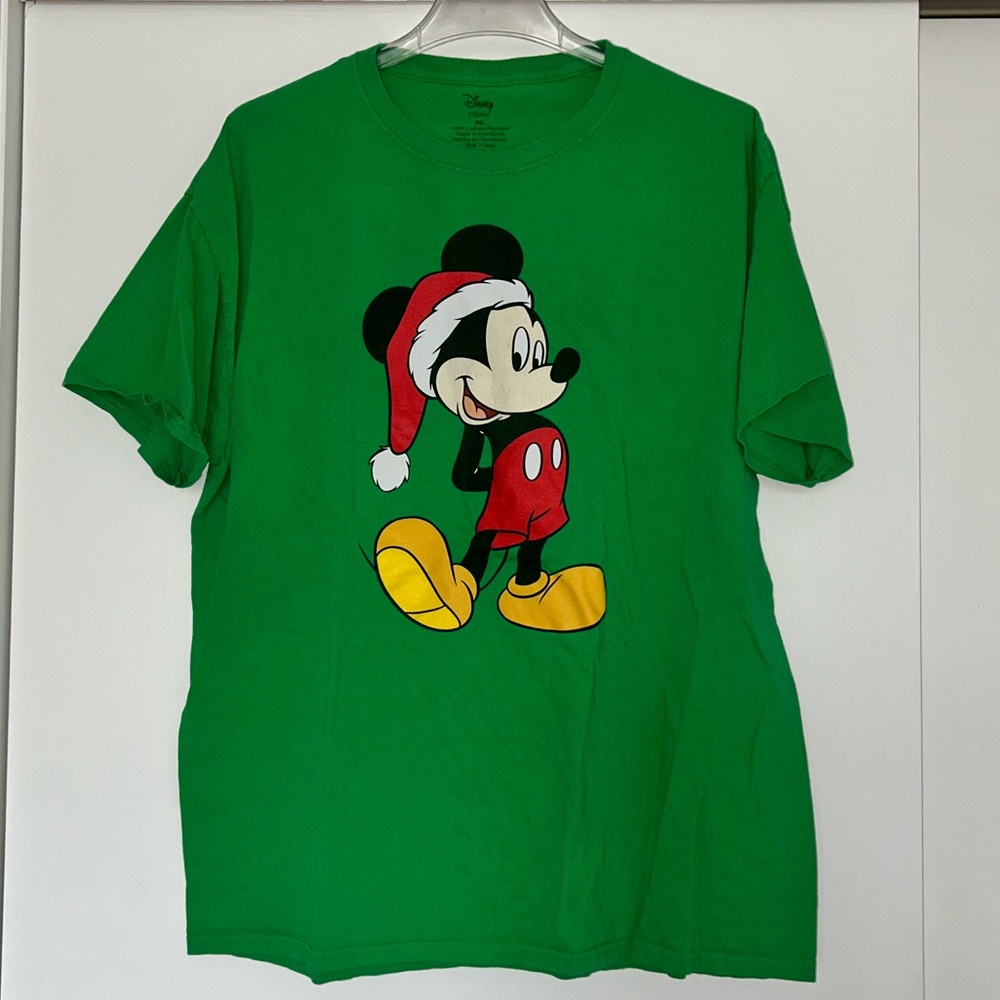 Disney Santa Mickey Mouse T-shirt